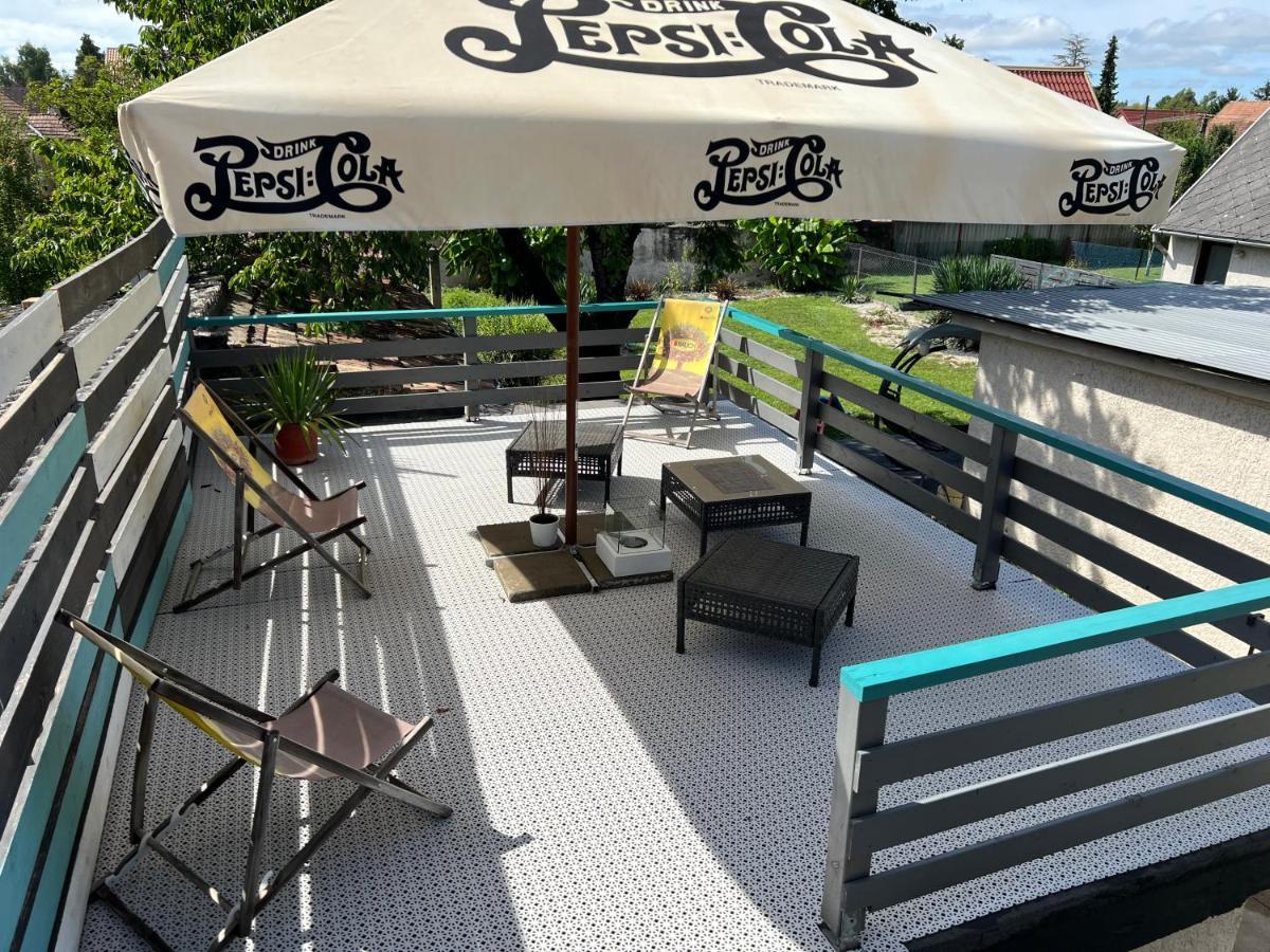Szarkafeszek Otel Kestel Dış mekan fotoğraf