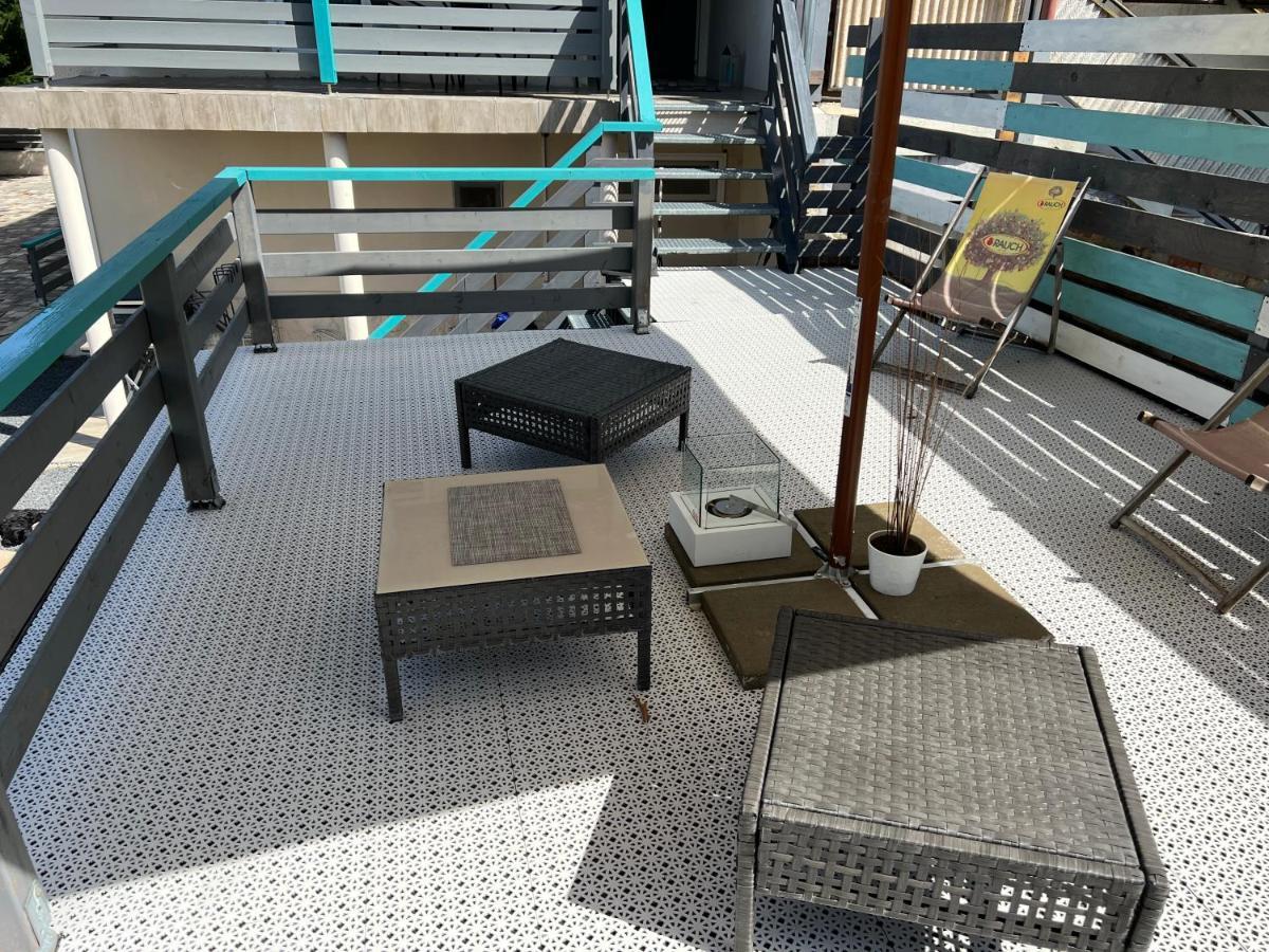 Szarkafeszek Otel Kestel Dış mekan fotoğraf