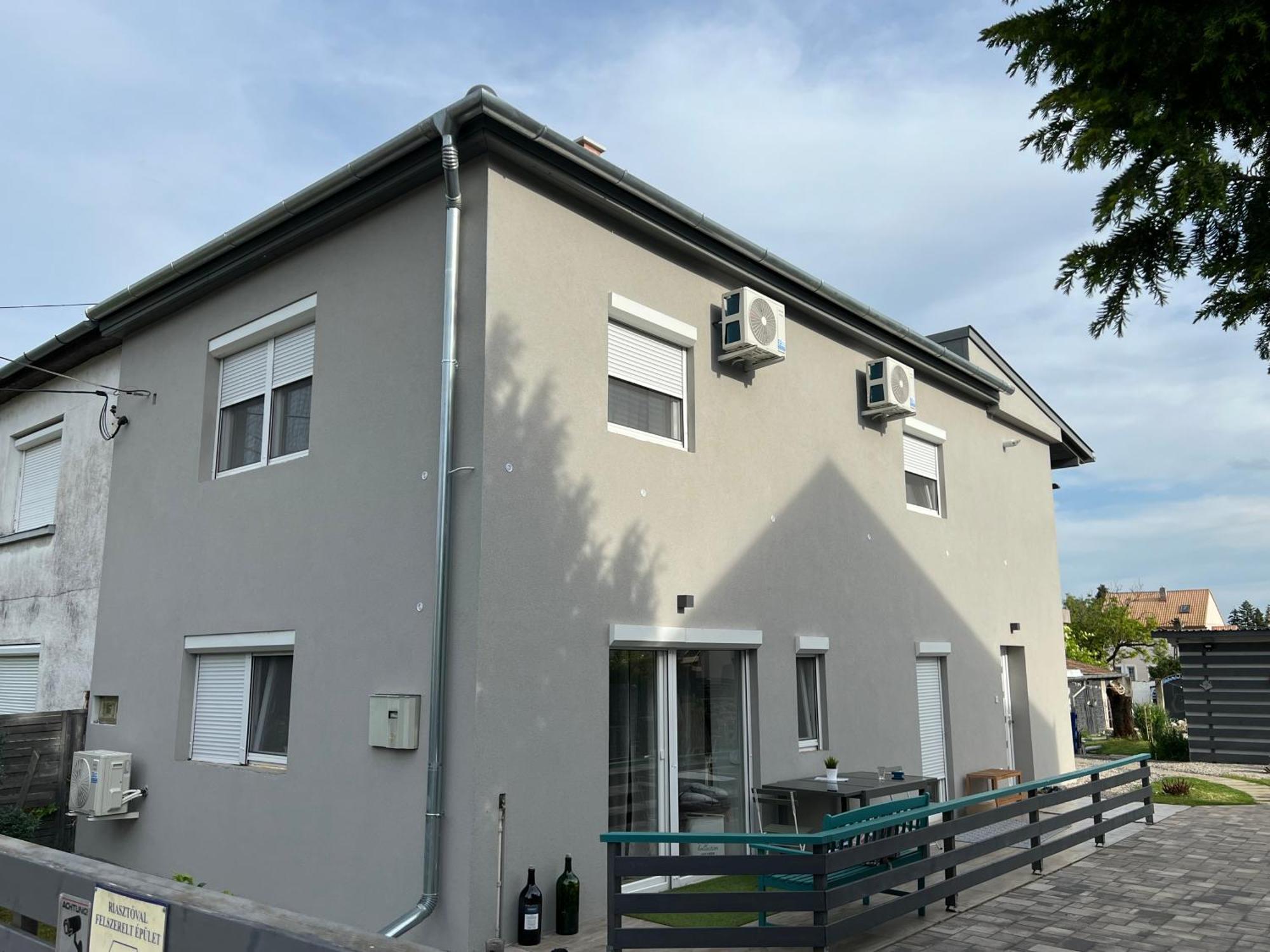 Szarkafeszek Otel Kestel Dış mekan fotoğraf