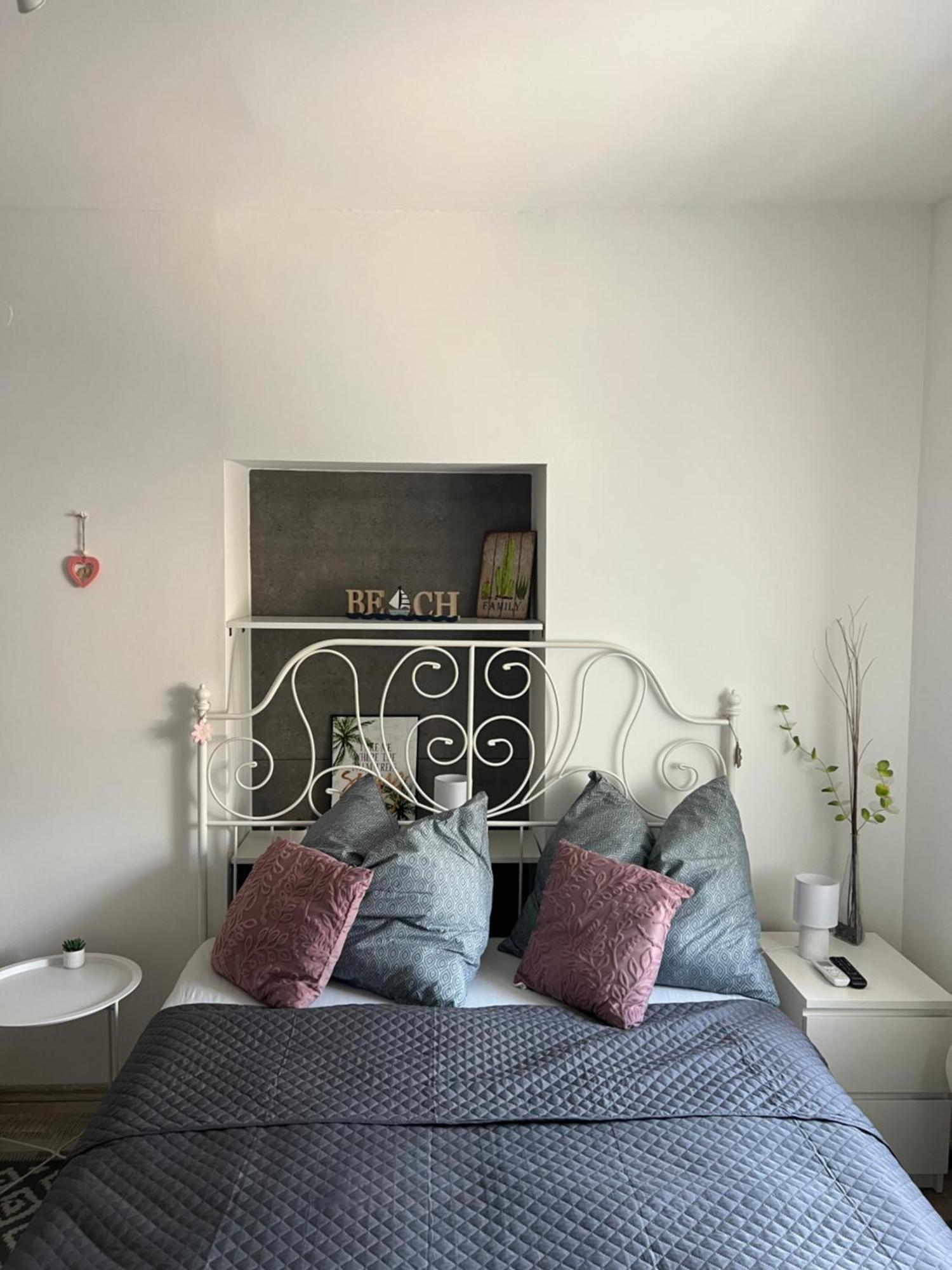 Szarkafeszek Otel Kestel Dış mekan fotoğraf
