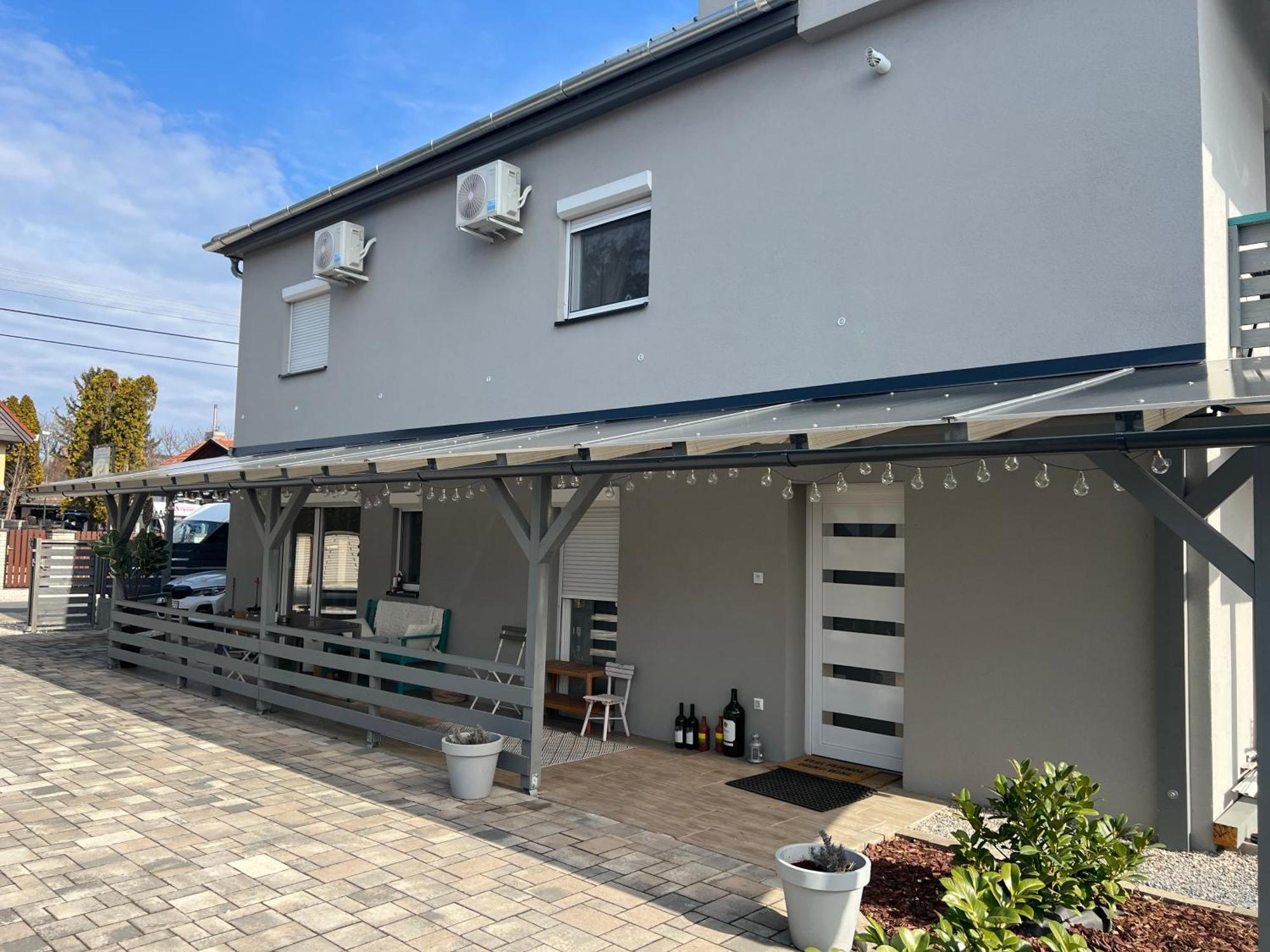 Szarkafeszek Otel Kestel Dış mekan fotoğraf