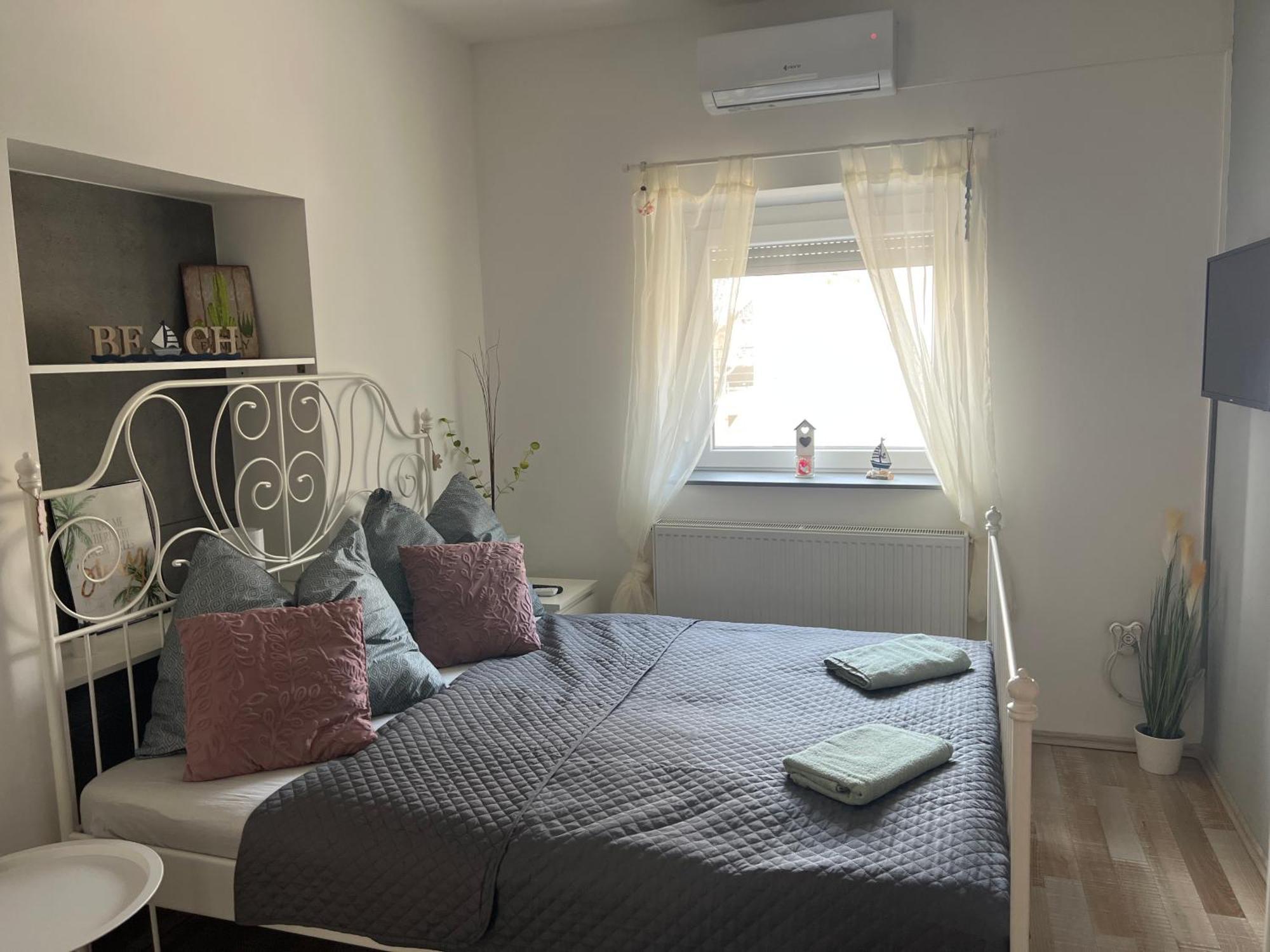 Szarkafeszek Otel Kestel Dış mekan fotoğraf