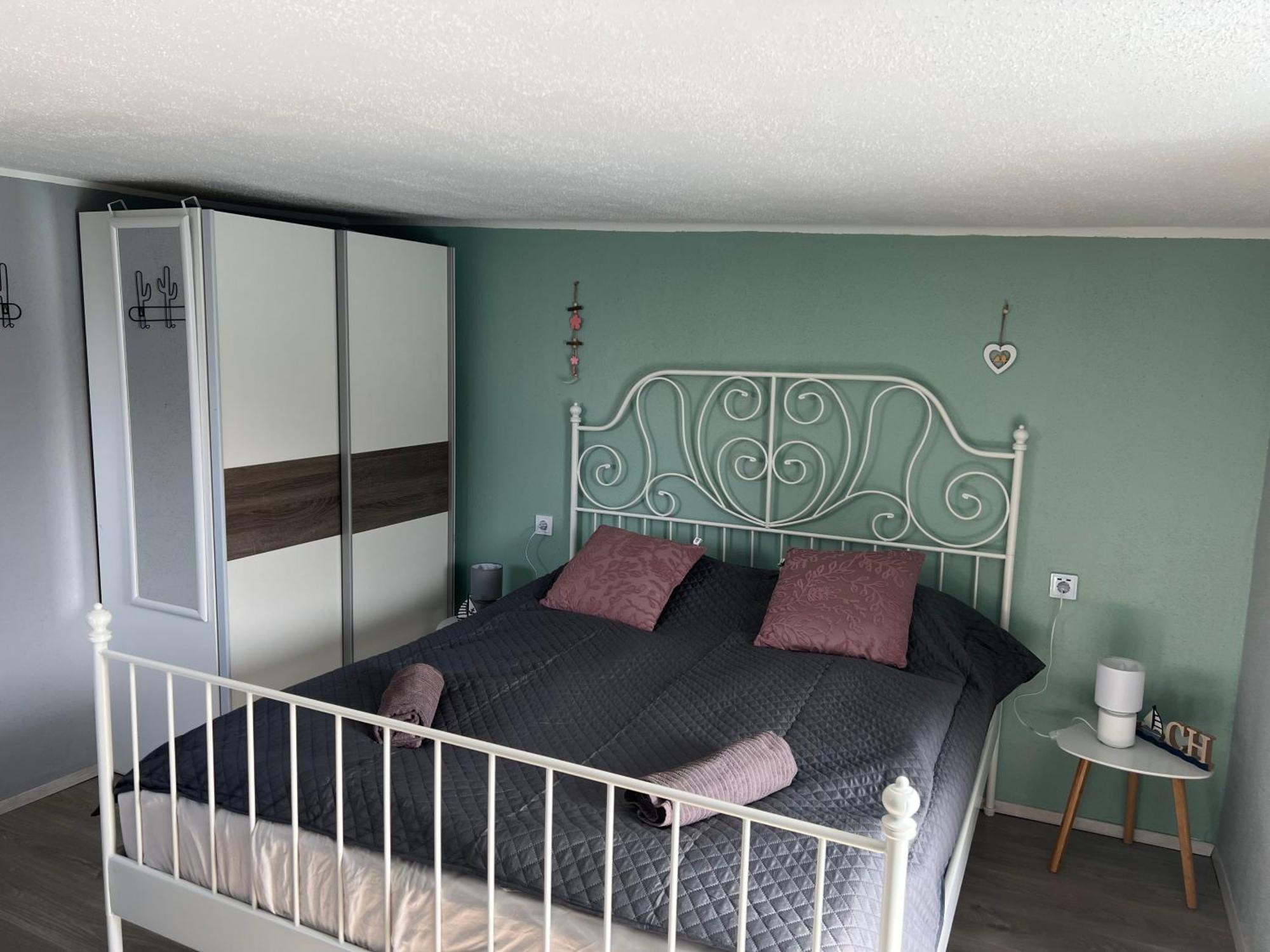 Szarkafeszek Otel Kestel Dış mekan fotoğraf