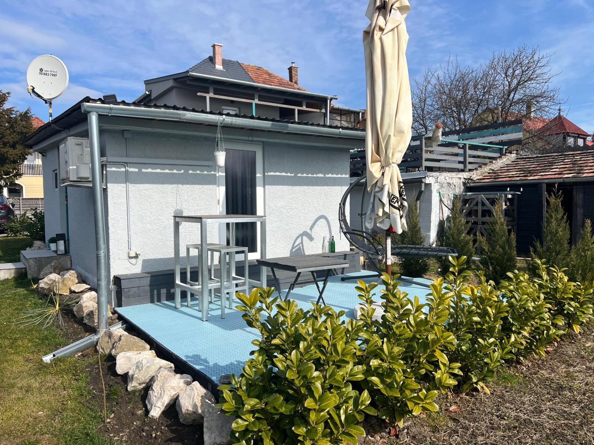 Szarkafeszek Otel Kestel Dış mekan fotoğraf